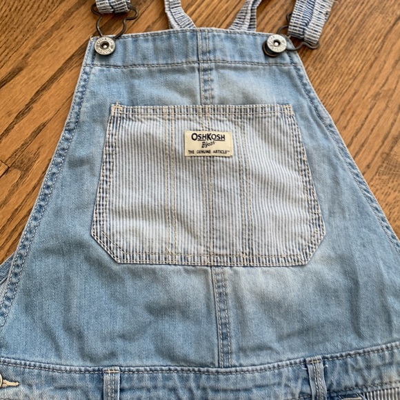 Oshkosh girls overall shorts shortalls - Picture 2 of 4